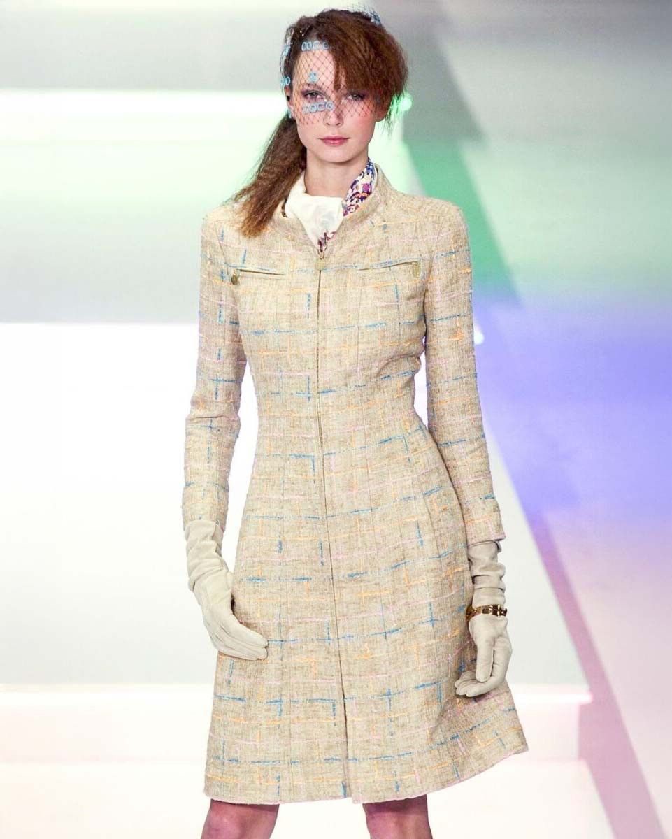 Chanel Chanel Spring 2001 Vintage tweed Jacket Size XS / US 0-2 / IT 36-38 - 1 Thumbnail