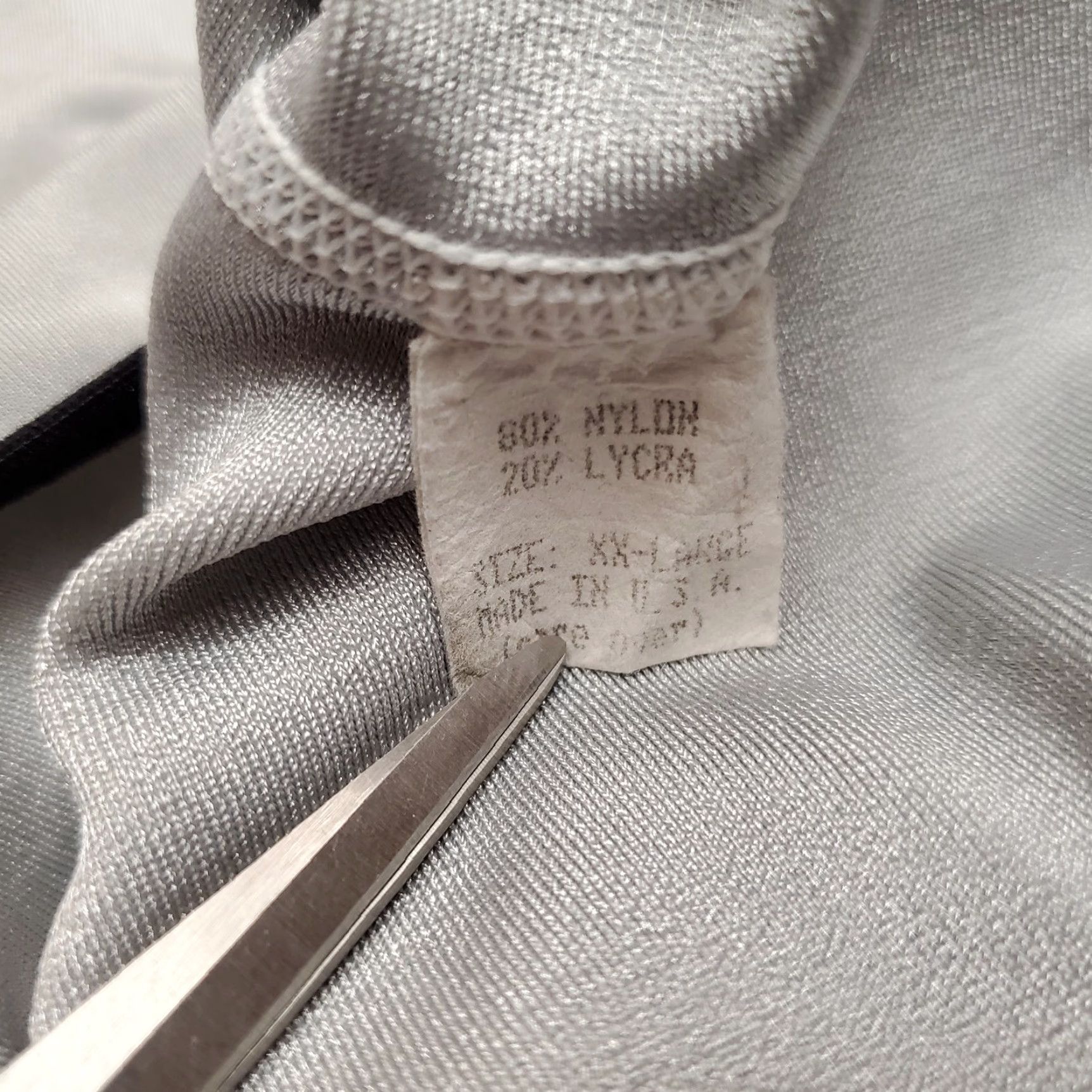 Vintage VINTAGE Compression Shirt Mens 2XL Silver Gray Nylon Spandex Made in USA Shirt Mens 2XL Silver Gray Nylon Spandex Size US XXL / EU 58 / 5 - 6 Thumbnail