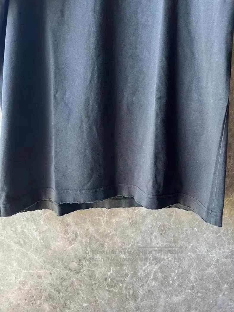 Balenciaga Balenciaga Blur Letter Short Sleeve S. Size US S / EU 44-46 / 1 - 6 Thumbnail
