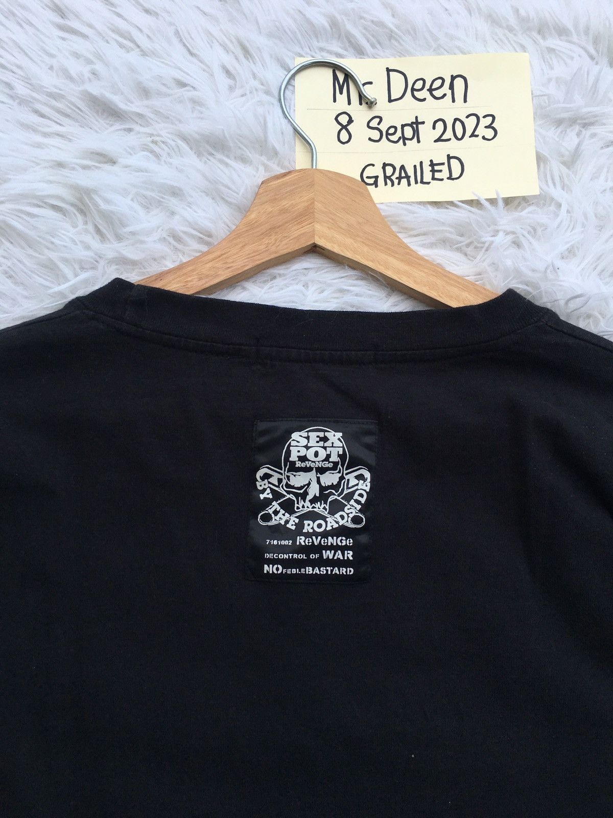 Japanese Brand Rare Sex Pot Revenge Decontrol of War Longsleeve Shirt Size US M / EU 48-50 / 2 - 14 Thumbnail
