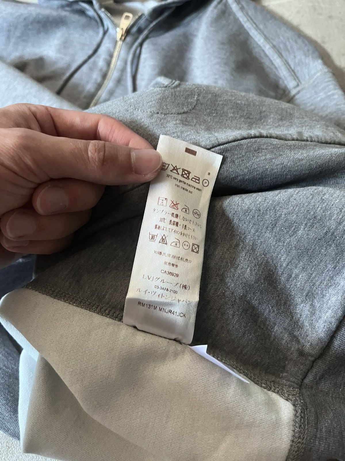 Louis Vuitton Louis Vuitton 2009 by Marc Jacobs LV logo hoodie Size US M / EU 48-50 / 2 - 12 Thumbnail