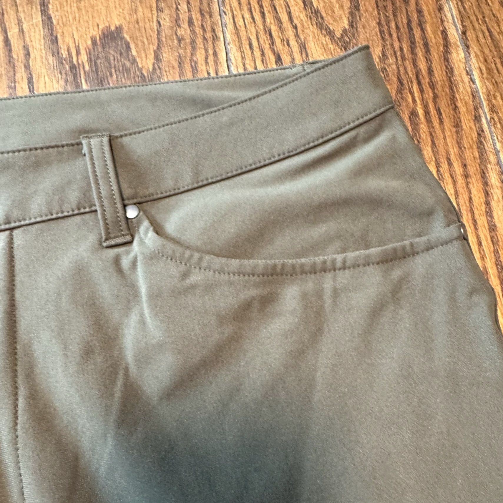 Lululemon Lululemon Men’s Green Pants Regular Size 36x31 Zip Pocket Stretch Pockets Activewear Trousers City Classic Size US 35 - 5 Thumbnail