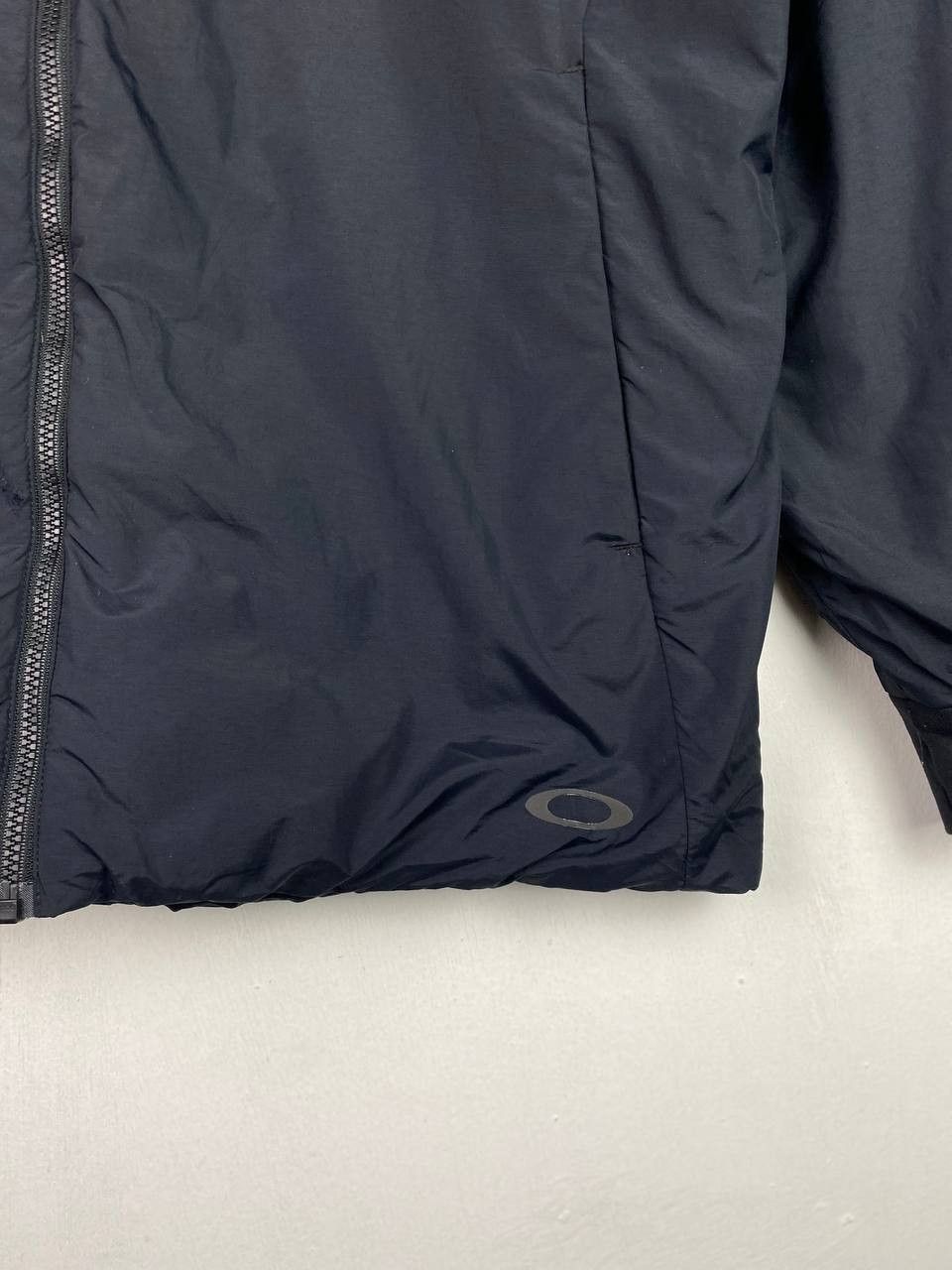 Oakley oakley nylon bomber jacket very nice design distressed Size US M / EU 48-50 / 2 - 3 Thumbnail