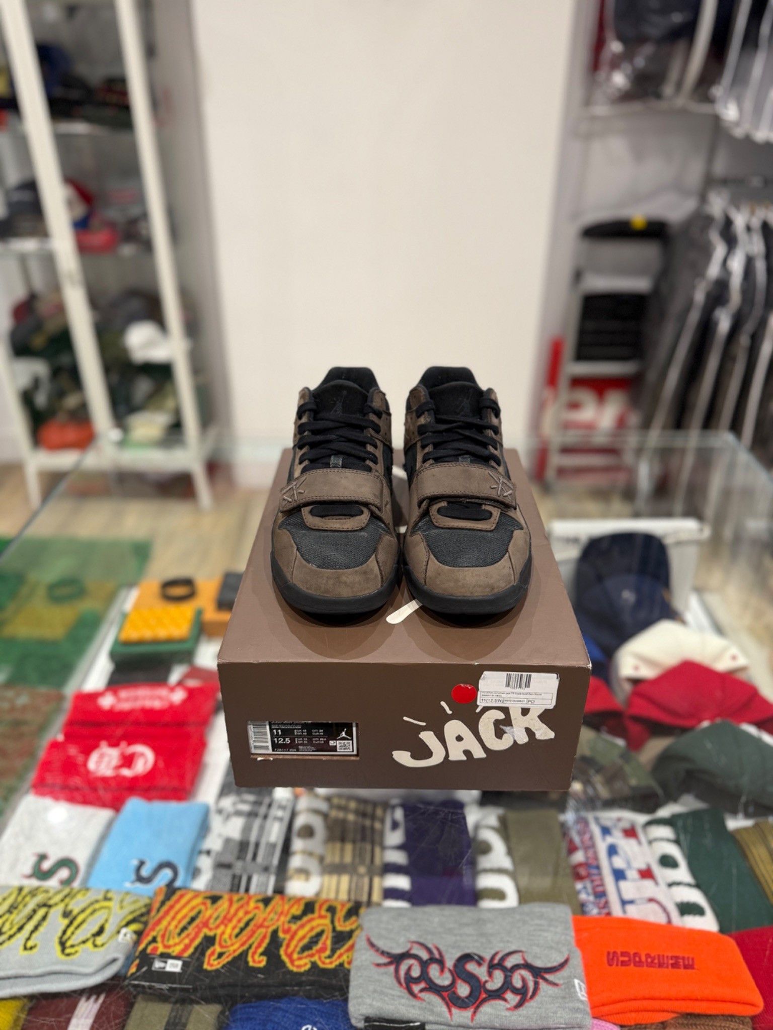 Jordan Brand Jordan Jumpman Jack TR Travis Scott Dark Mocha Size US 11 / EU 44 - 3 Thumbnail