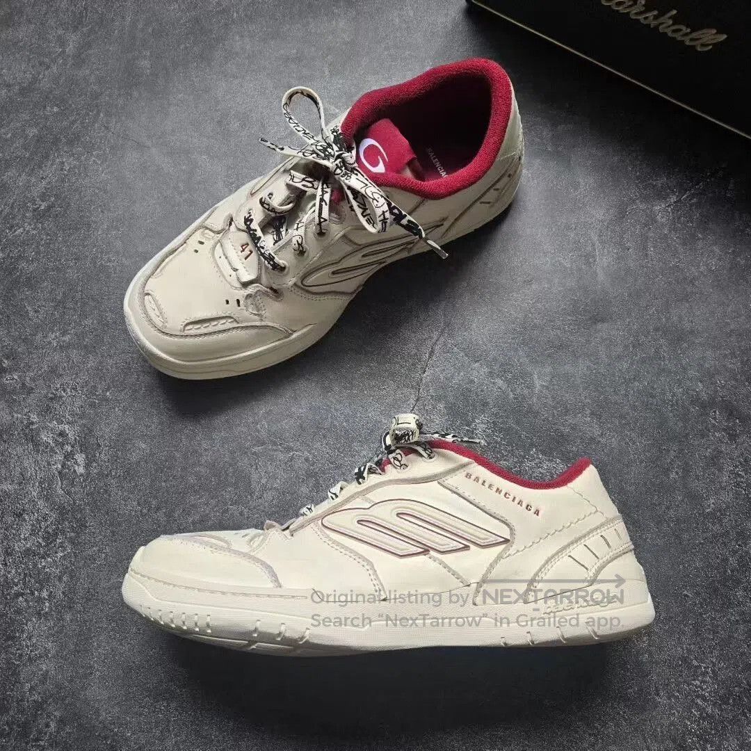 balenciaga hamptons white and red sneakers.