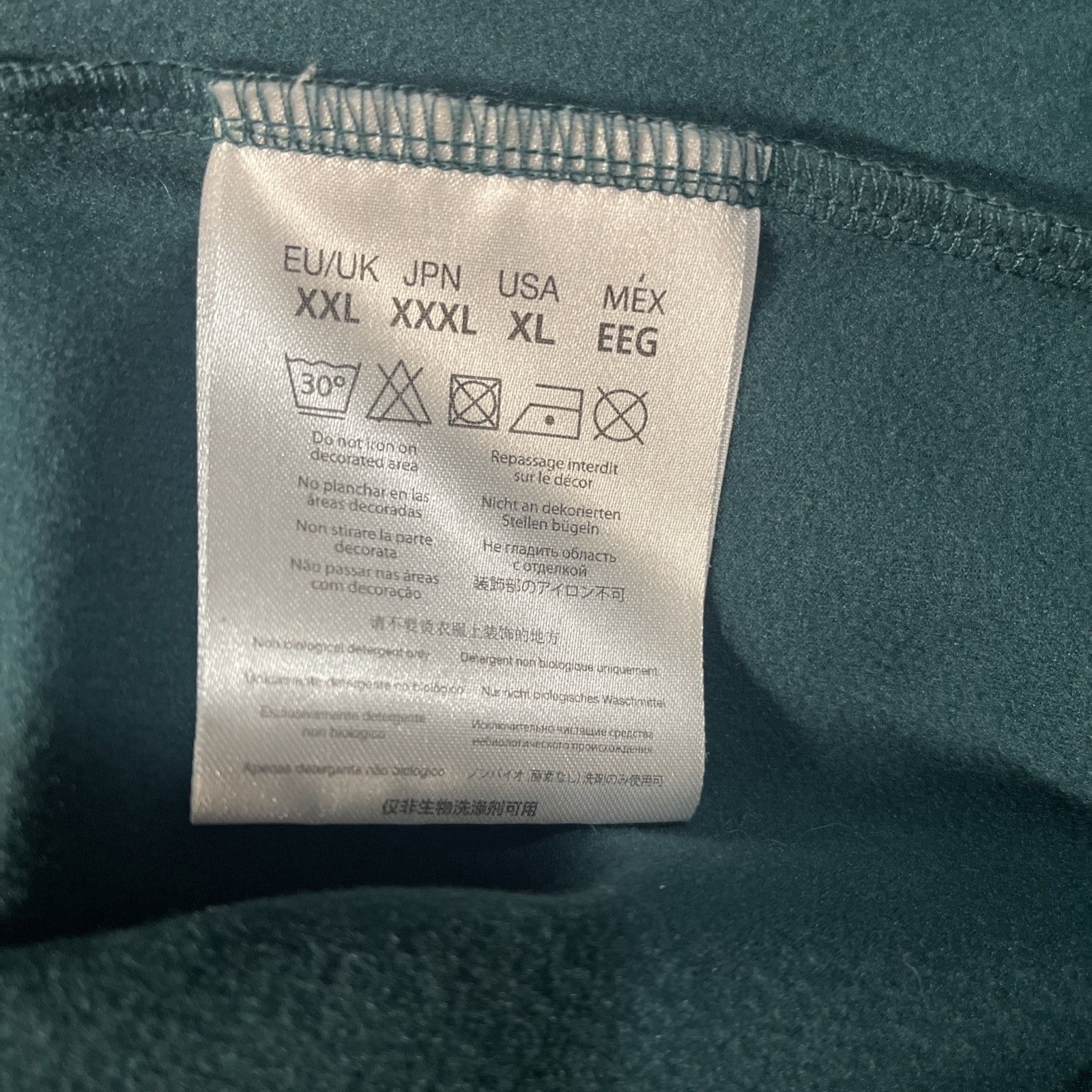 Other Aston Martin Cognizant Formula One F1 Team Softshell Jacket Size US L / EU 52-54 / 3 - 7 Thumbnail