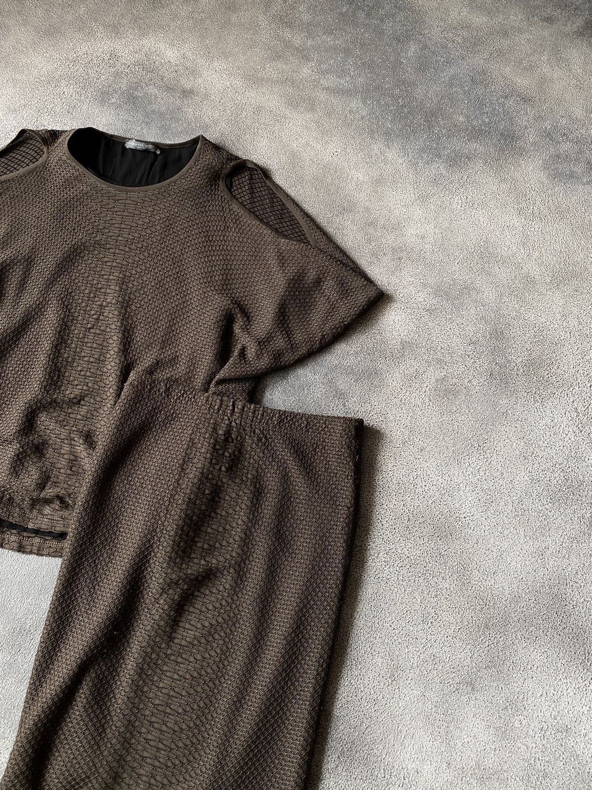 Alexander McQueen 2000`s Alexander McQueen Phyton Structure Suit Top / Skirt Size S / US 4 / IT 40 - 2 Thumbnail