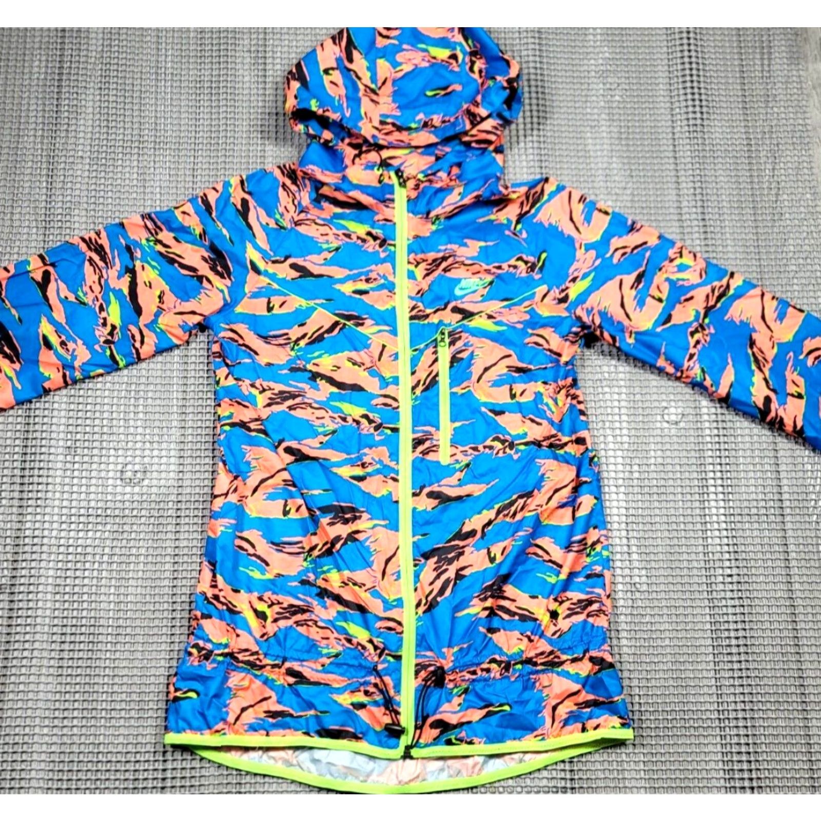 Nike Nike Windrunner Jacket Multicolor Camouflage Hooded Short Zip S Women Windbreaker 90s Retro Athletic Mens Womens Size S / US 4 / IT 40 - 2 Thumbnail