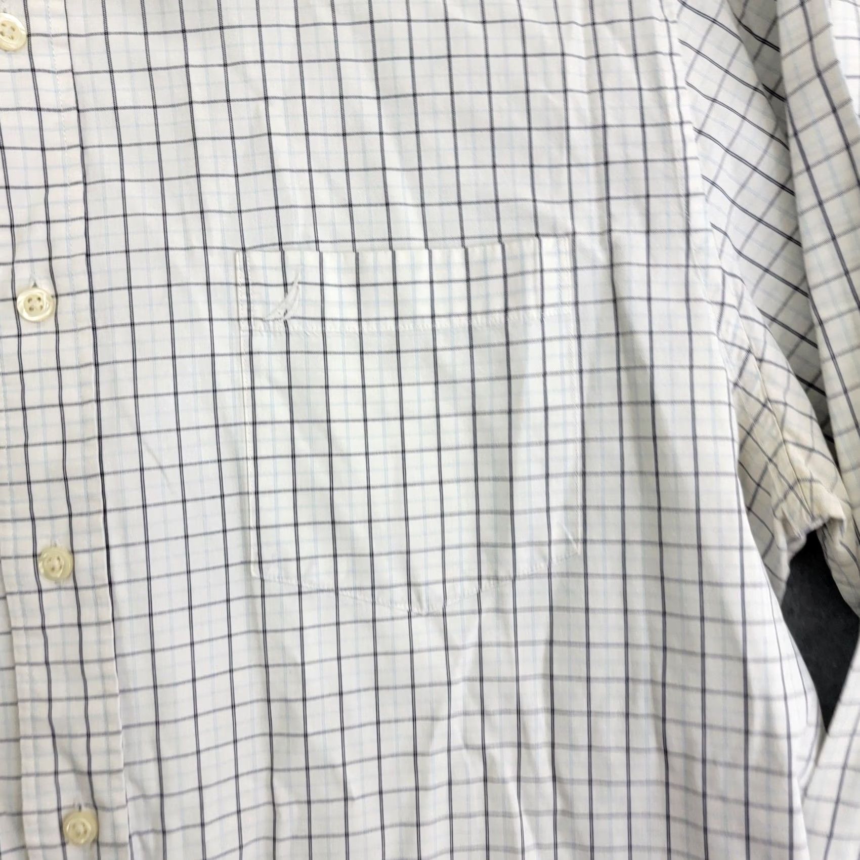 Nautica Nautica Shirt Mens XL White Blue Plaid Button Down Long Sleeve Pocket Dress Shirt Size US XL / EU 56 / 4 - 5 Thumbnail