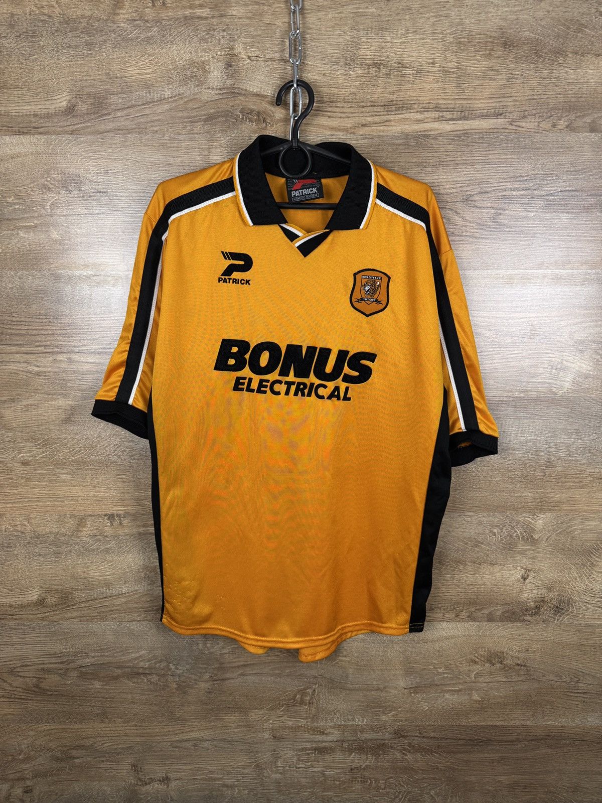 Vintage Mens Vintage Patrick Hull City tigers home T-shirt jersey Size US S / EU 44-46 / 1 - 1 Thumbnail