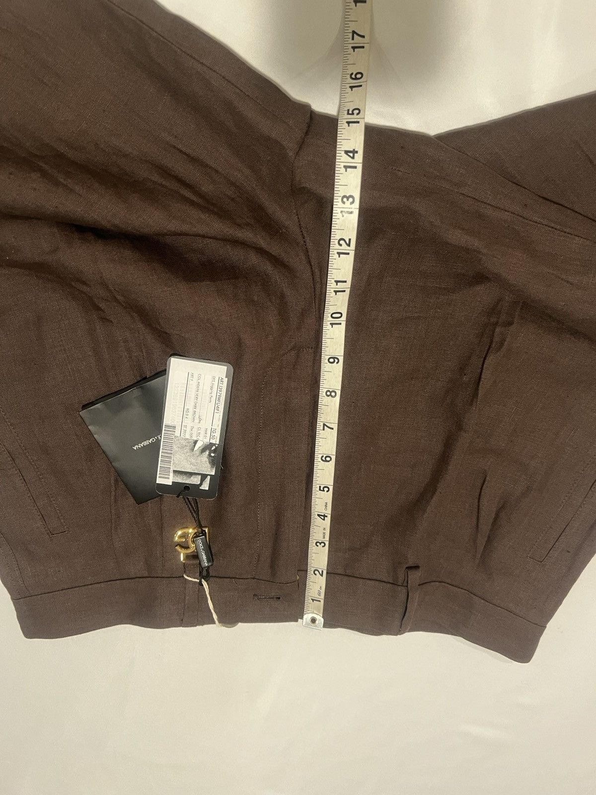 Dolce & Gabbana Dolce and Gabbana mens linen shorts. 50/34. $1200 Size US 34 / EU 50 - 6 Thumbnail