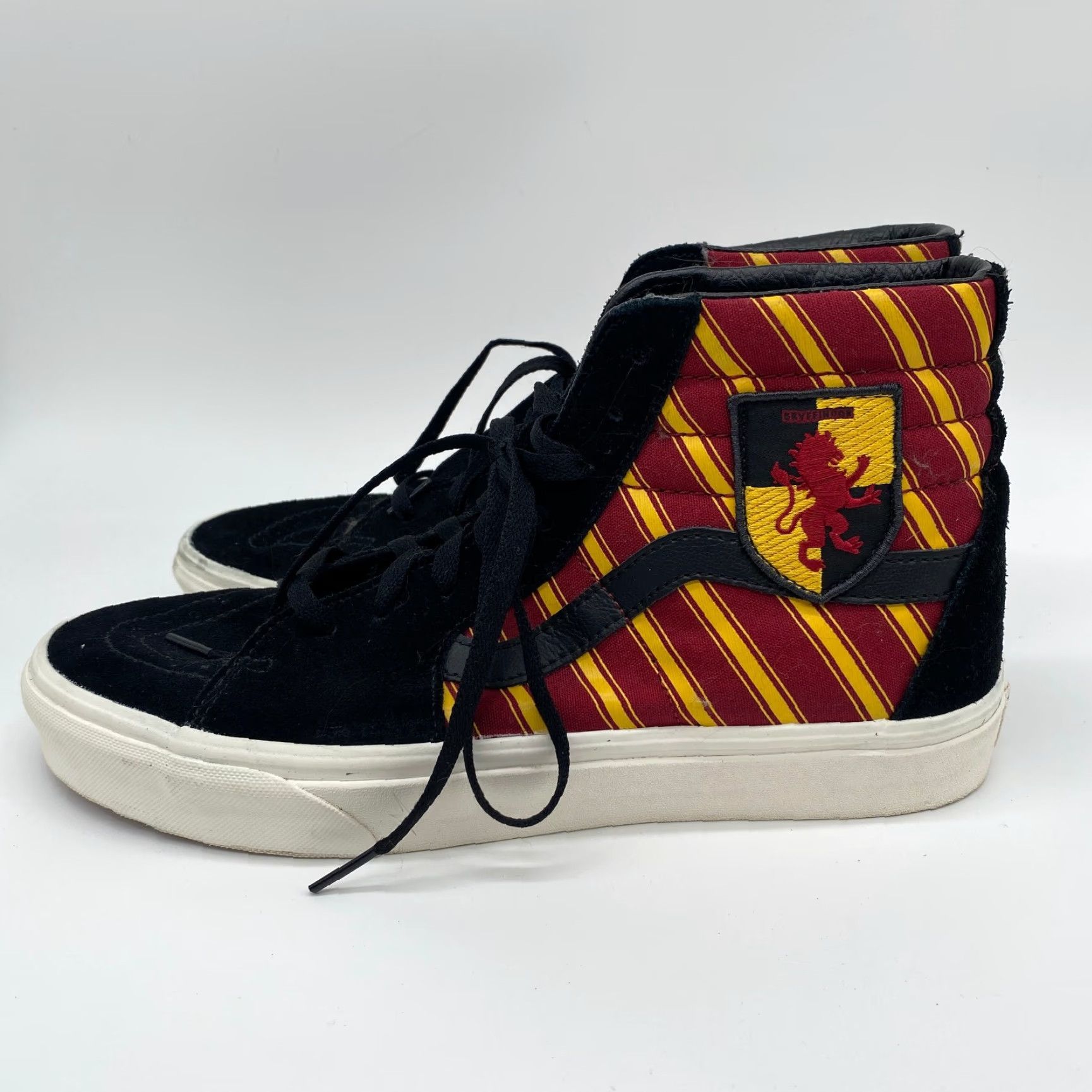 Vans VANS Harry Potter Gryffindor Men's 11 Skate High Top Off The Wall 1110 Shoes Size US M / EU 48-50 / 2 - 7 Thumbnail
