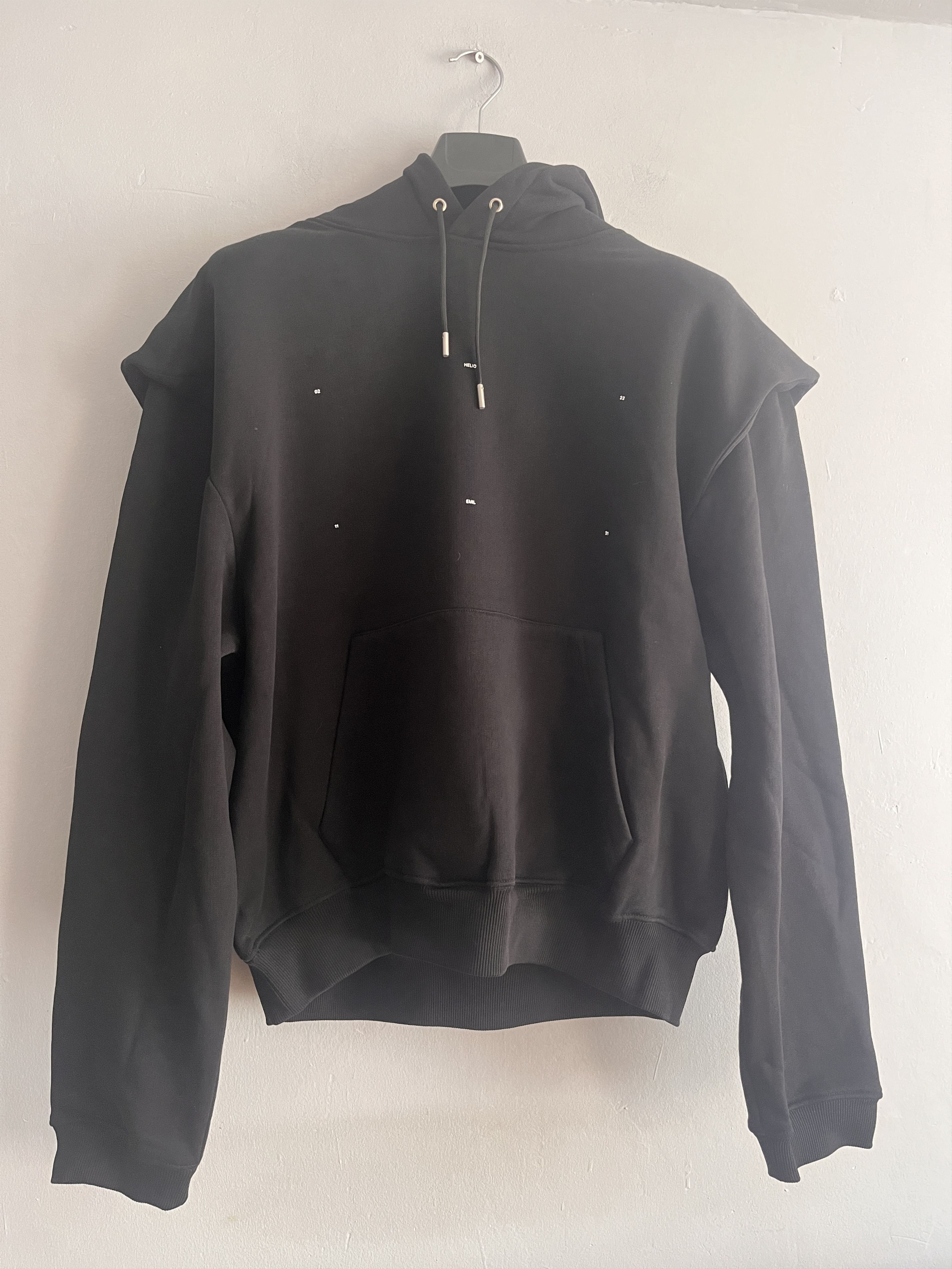 Heliot Emil Heliot emil OUTLINE LOGO HOODIE Size US L / EU 52-54 / 3 - 6 Thumbnail