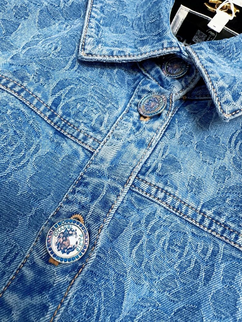Chanel 23p blue full-print camellia denim jacket