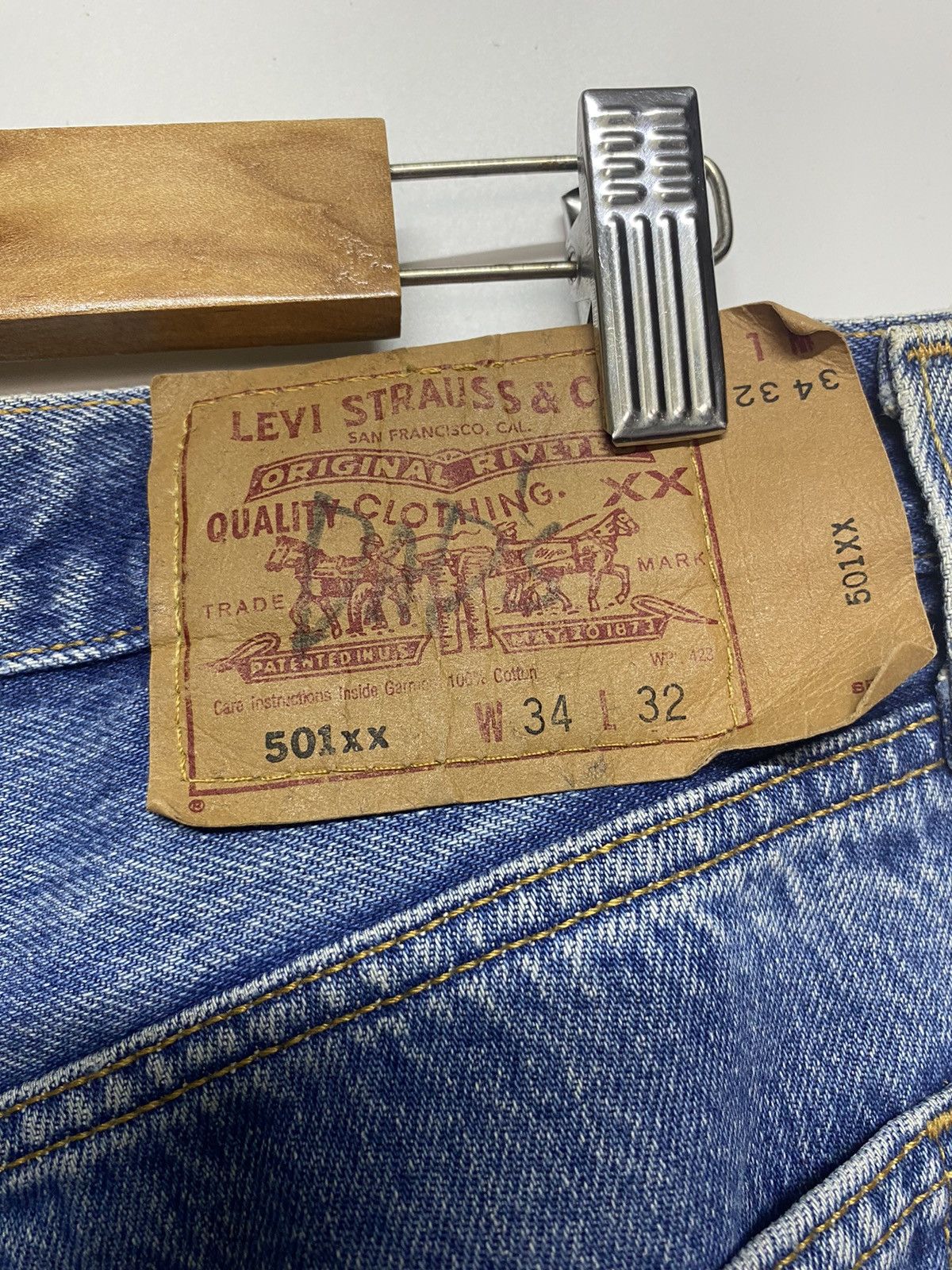 Levi's × Levi's Vintage Clothing Vintage Levi’s 501xx Jeans Men’s 34x32 Button Fly Denim Size US 34 / EU 50 - 13 Thumbnail