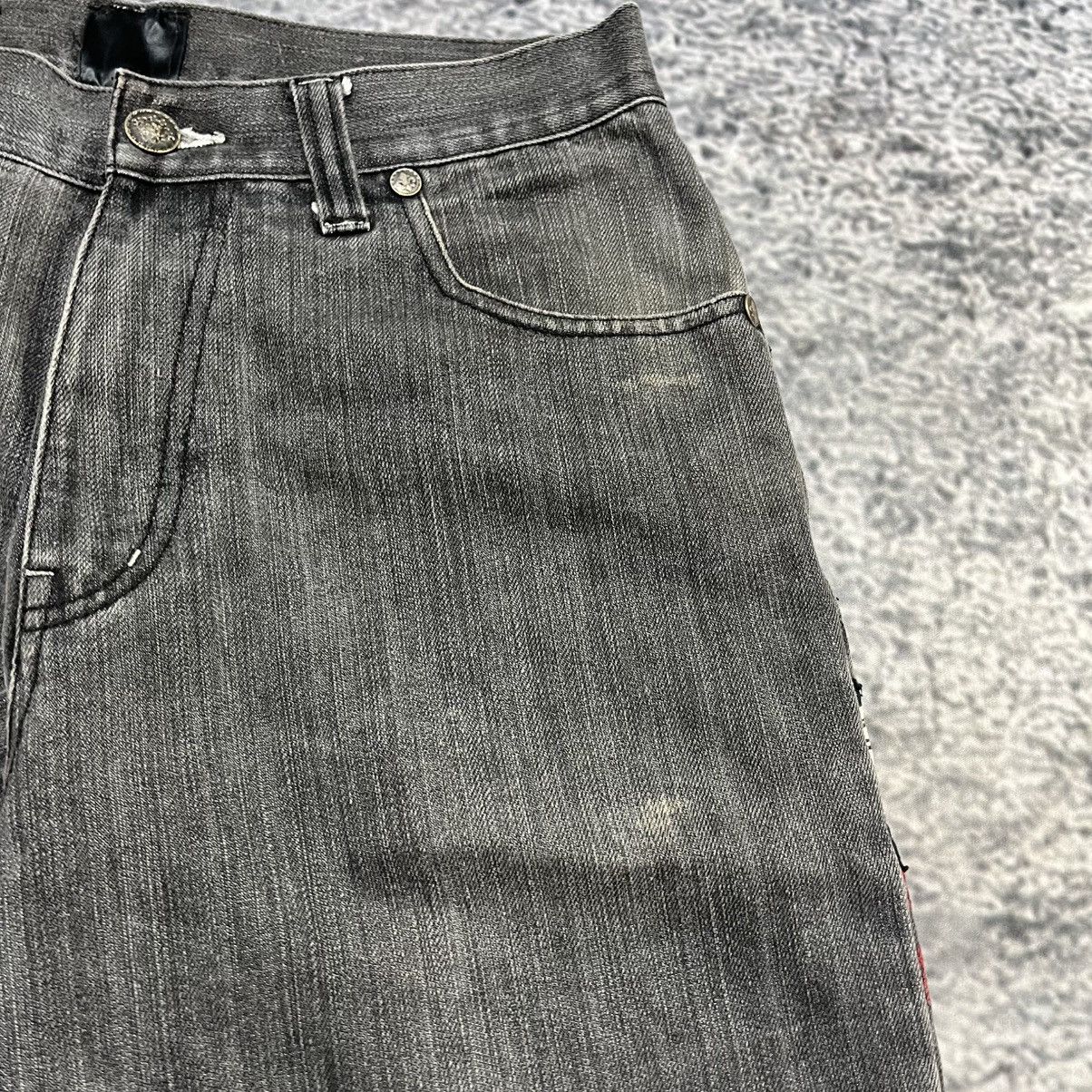 Vintage Vintage Y2K Skull Wings Baggy Jorts Grunge Skater Shorts Size US 32 / EU 48 - 7 Thumbnail