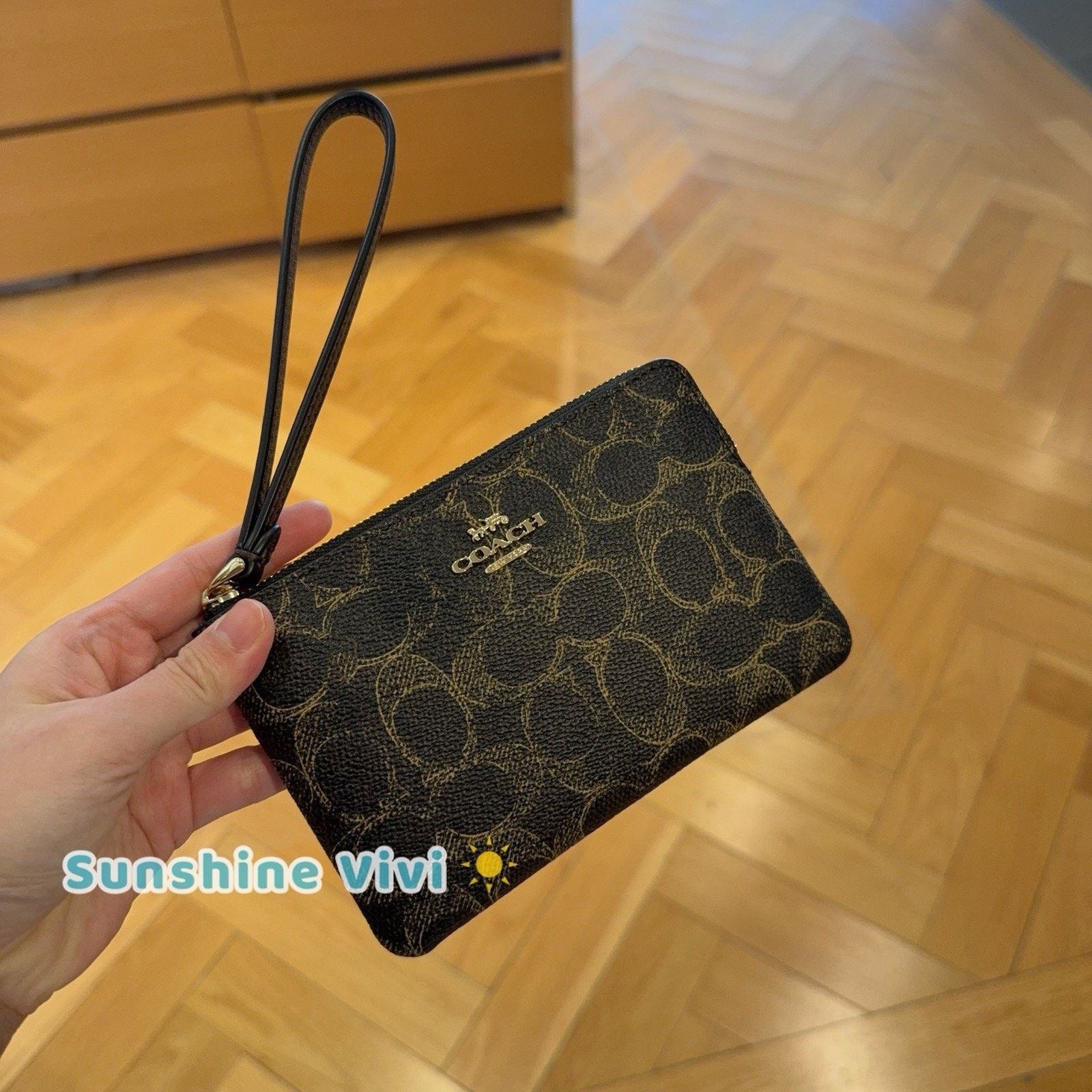 Coach NWT Coach Corner Zip Wristlet In Loved Gold/Brown CEF78 Size ONE SIZE - 1 Thumbnail