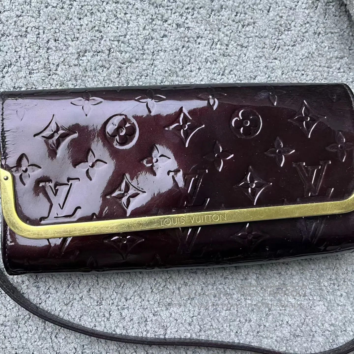 Louis Vuitton Louis Vuitton Cherry-colored letter-printed leather single Size ONE SIZE - 3 Thumbnail