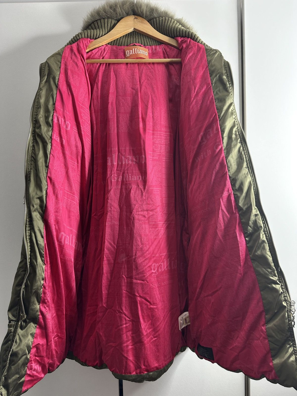 John Galliano John Galliano Green Puffer Coat with Embroidery and Fur Hood Size M / US 6-8 / IT 42-44 - 9 Thumbnail