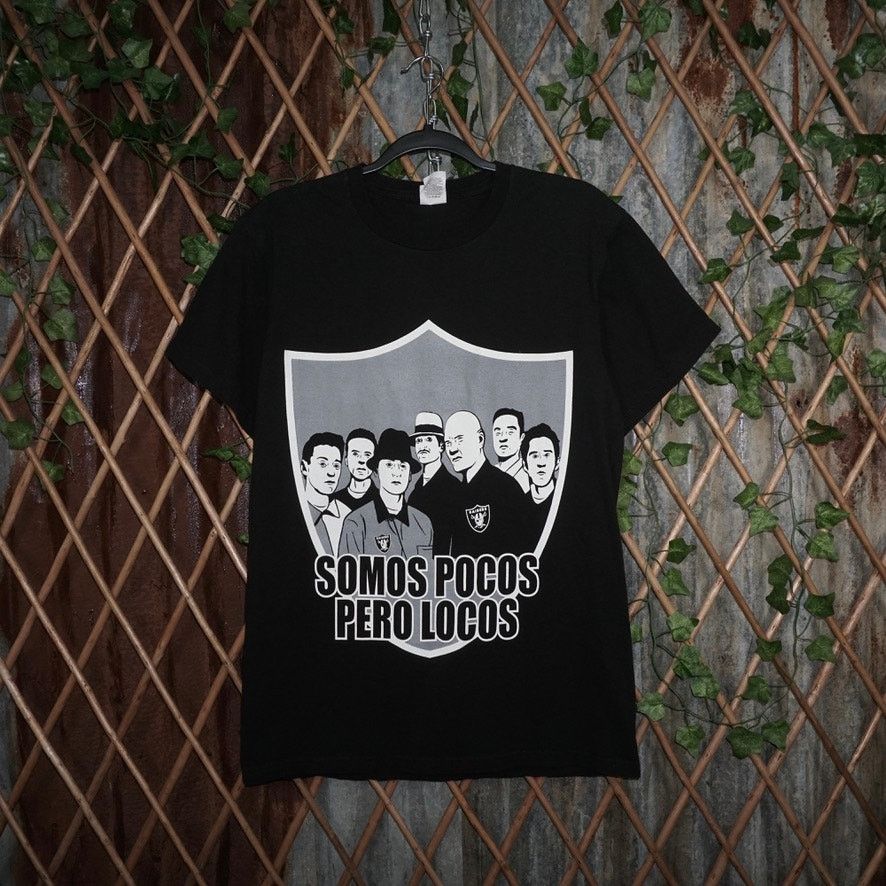 NFL Medium - Vintage Y2K Raiders Somos Pocos Pero Locos t-shirt Size US M / EU 48-50 / 2 - 1 Thumbnail