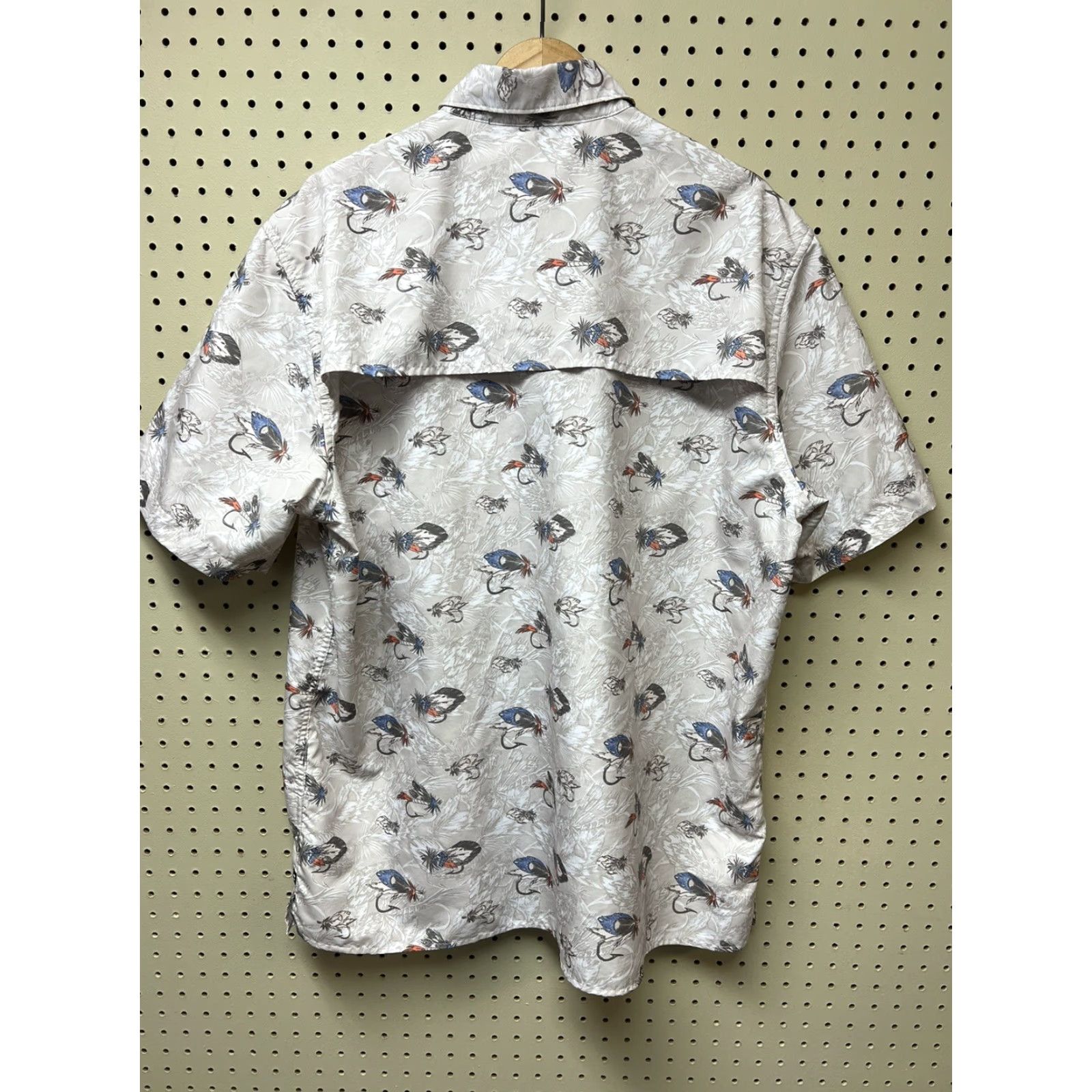 Chaps Chaps Mens 2XL Button-Up Fishing Shirt Vented Allover Print Caped Short Sleeve Floral Fish Outdoor Breathable Lightweight Easy Care Beige Caped? Size US XXL / EU 58 / 5 - 2 Thumbnail