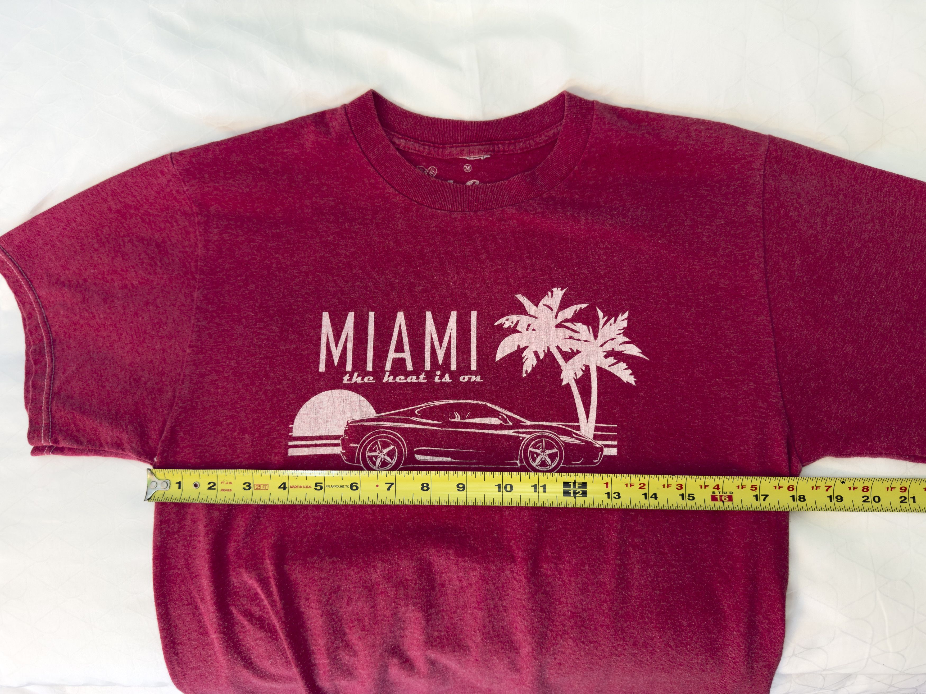 Other Vintage Miami “The Heat Is On” Graphic T-Shirt Size US M / EU 48-50 / 2 - 5 Thumbnail