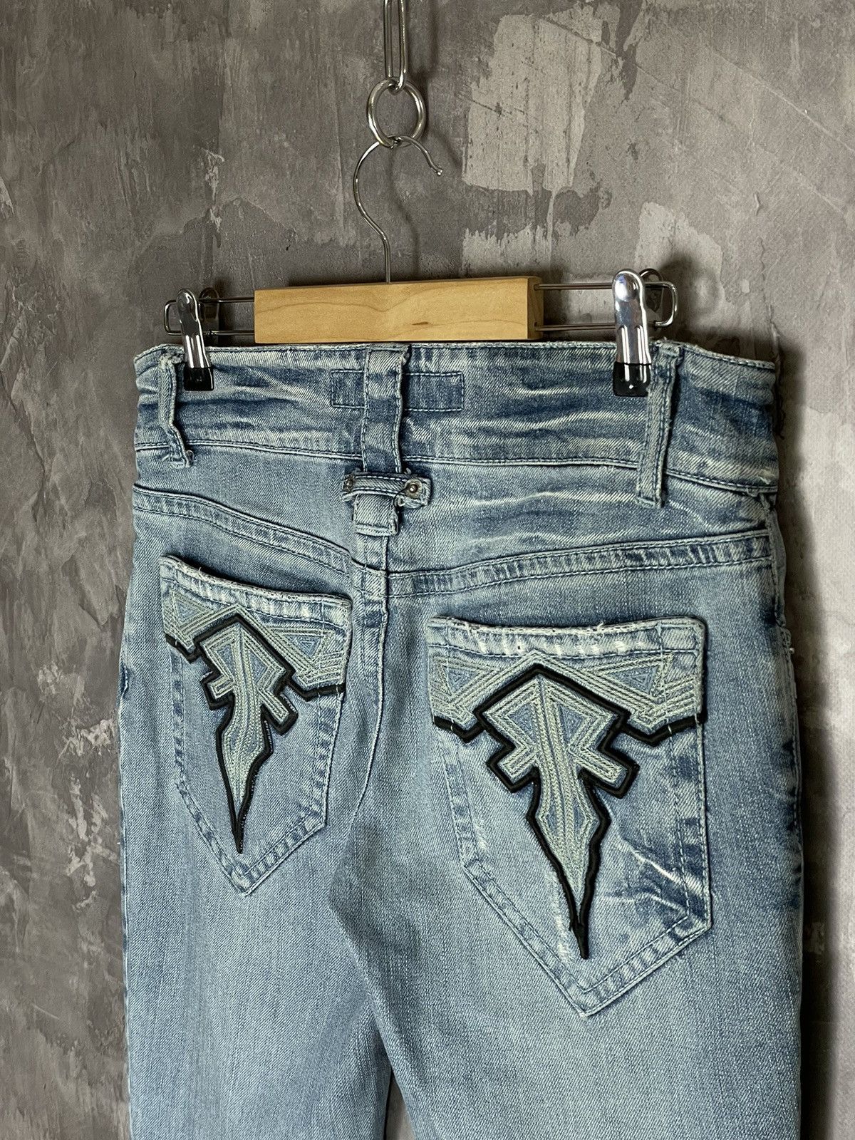 Japanese Brand × Richmond Denim Richmond Streetwear Y2K Embroidered Logo Denim Jeans Size US 27 - 9 Thumbnail