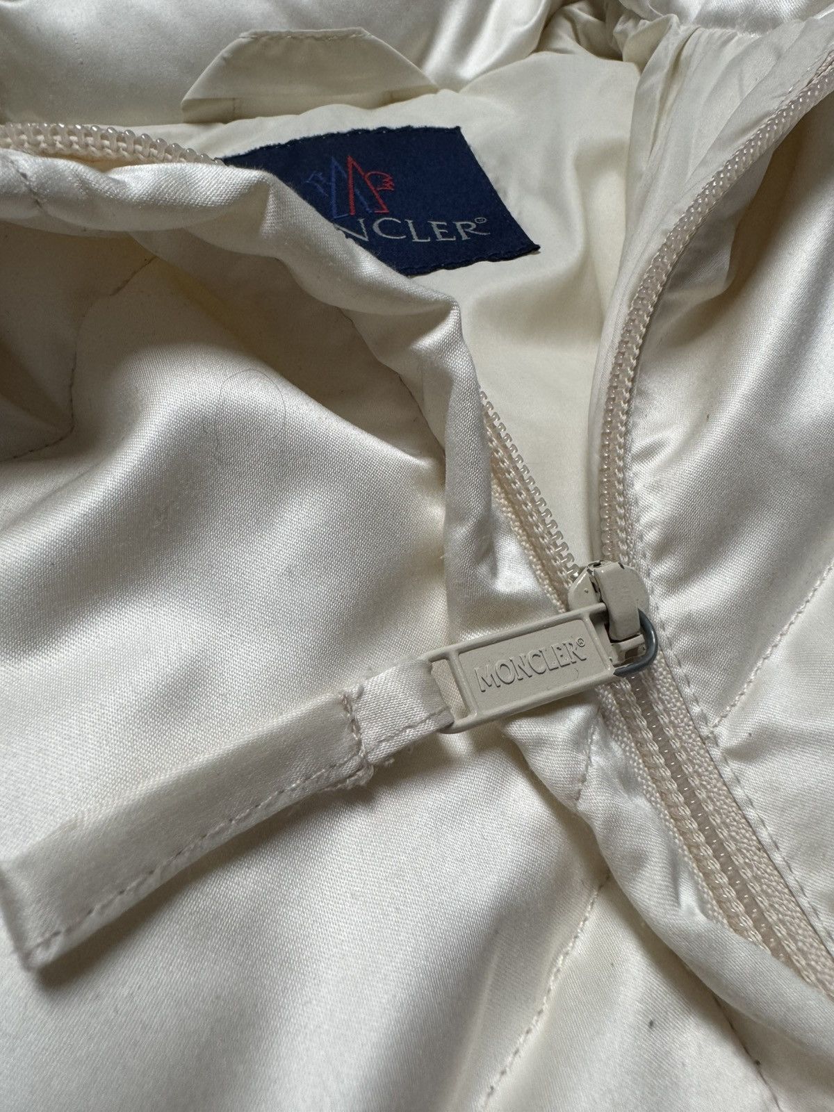 Moncler × Vintage Moncler Vintage Puffer coat jacket 1 beige white S Size US S / EU 44-46 / 1 - 4 Thumbnail
