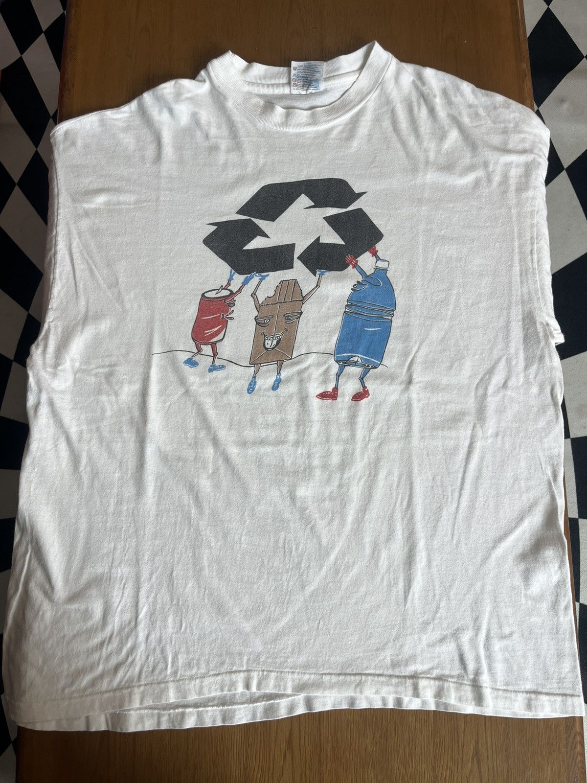 Vintage Vtg VILUNTEERS ARE RECYCLABLE TOO! 90’s Tshirt Size US XL / EU 56 / 4 - 4 Thumbnail