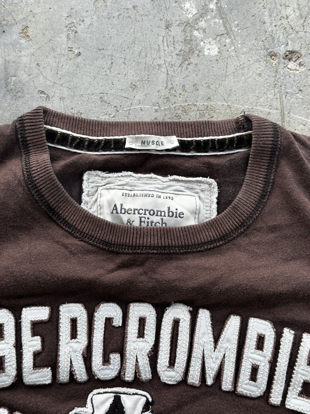 Abercrombie & Fitch Vintage Abercrombie & Fitch Spellout Y2k Tshirt Size US S / EU 44-46 / 1 - 3 Thumbnail