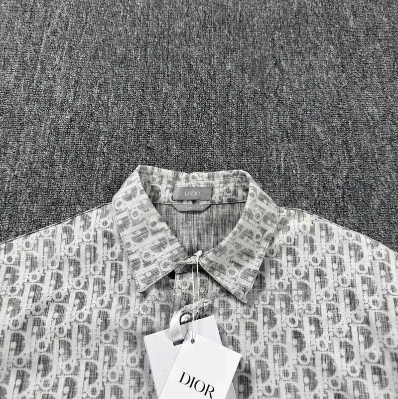 Other Dior Men's Cotton Shirt in White . Size US S / EU 44-46 / 1 - 3 Thumbnail