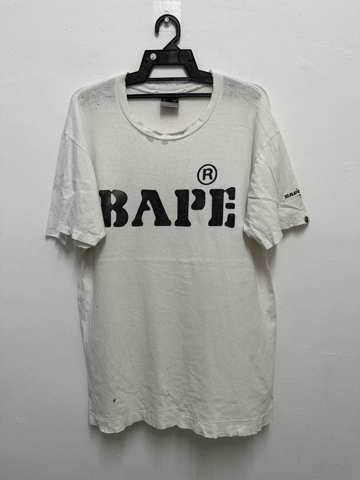Bape Vintage Thrashed Sunfaded Bape Tshirt Size US L / EU 52-54 / 3 - 1 Thumbnail