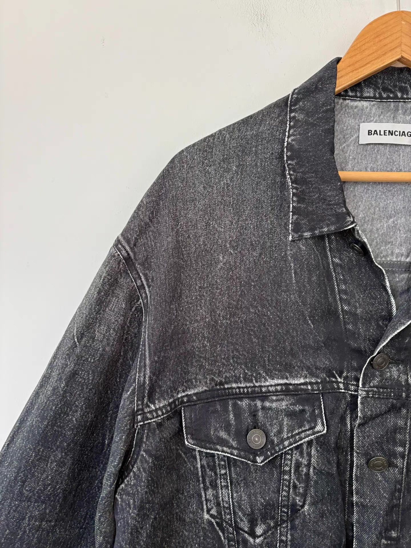 Balenciaga Balenciaga Men's Denim Print Lightweight Jacket Ｑ21 Size US XS / EU 42 / 0 - 3 Thumbnail