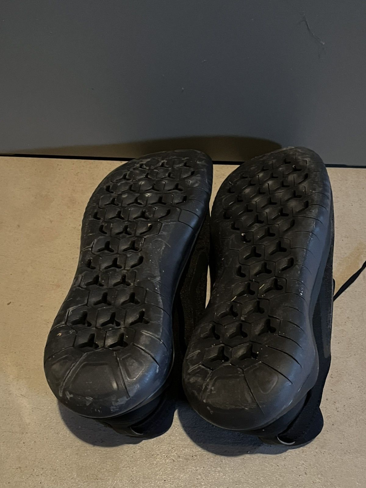 Nike Free RN 2018 Size US 10 / EU 43 - 8 Thumbnail