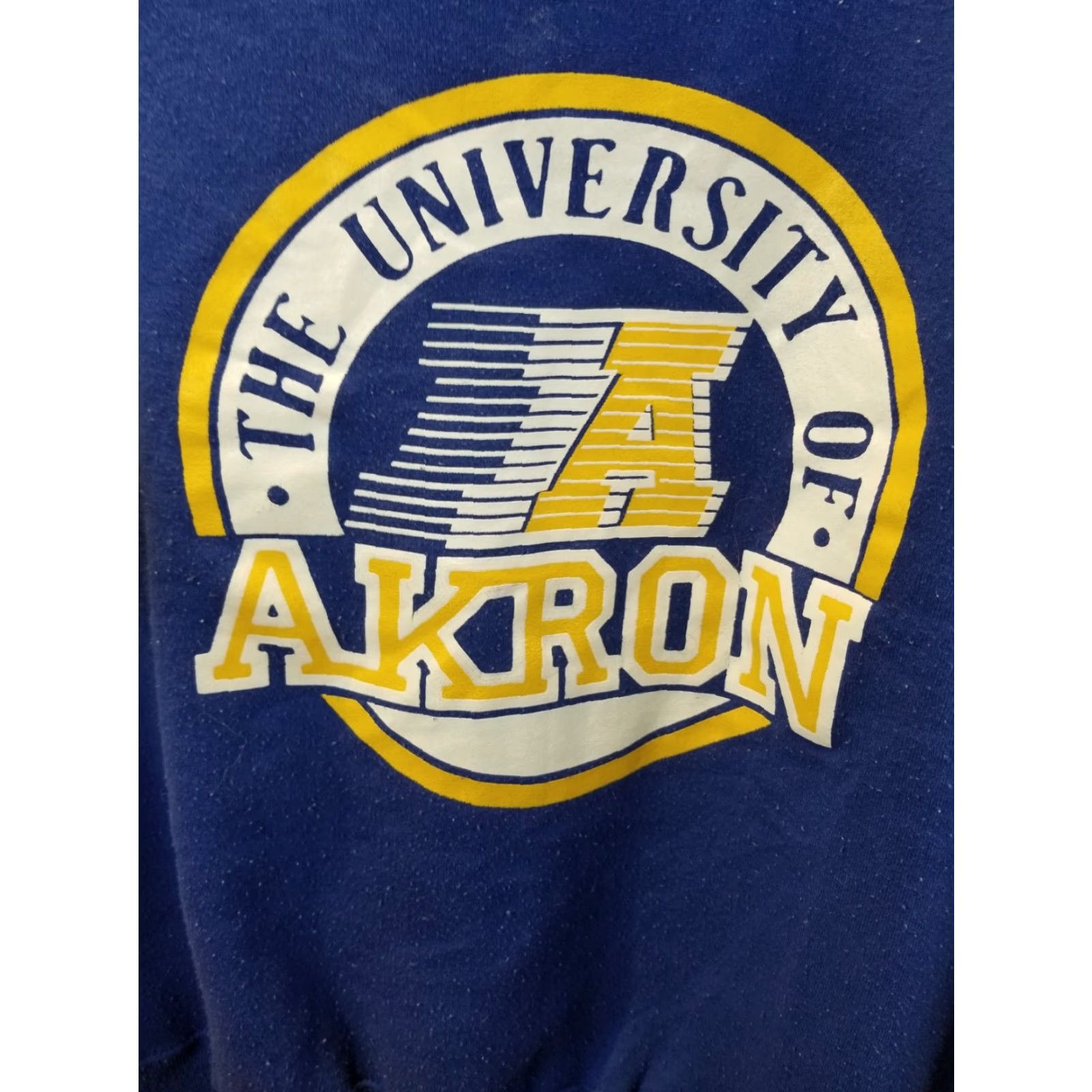 Vintage VINTAGE Akron University Russell Blue Sweatshirt SZ Large Shirt Mens Sweatshirt Blue 90s Cross Shoulder 22 Inch 24 Inch 27 Inch Size US L / EU 52-54 / 3 - 2 Thumbnail