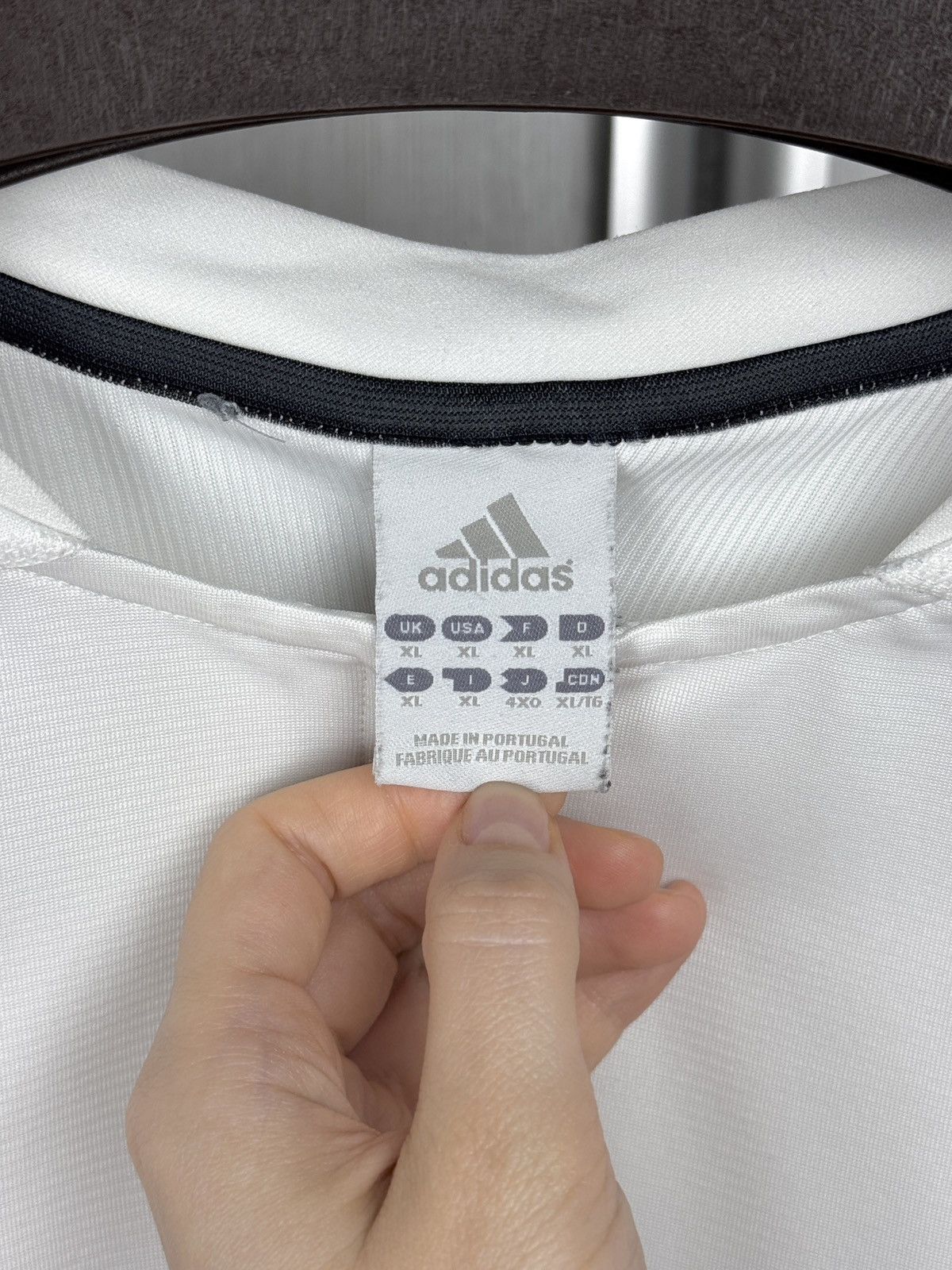 Adidas Authentic Adidas Real Madrid 2003/2004 Home Soccer Jersey XL Size US XL / EU 56 / 4 - 10 Thumbnail