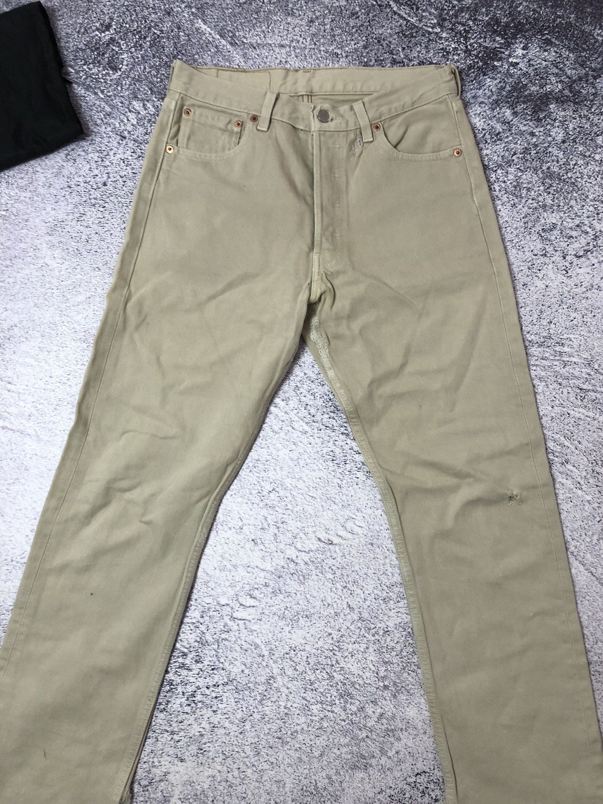Levi's Men’s vintage casual pants Levi’s size 32 rare made in USA Size US 32 / EU 48 - 2 Thumbnail