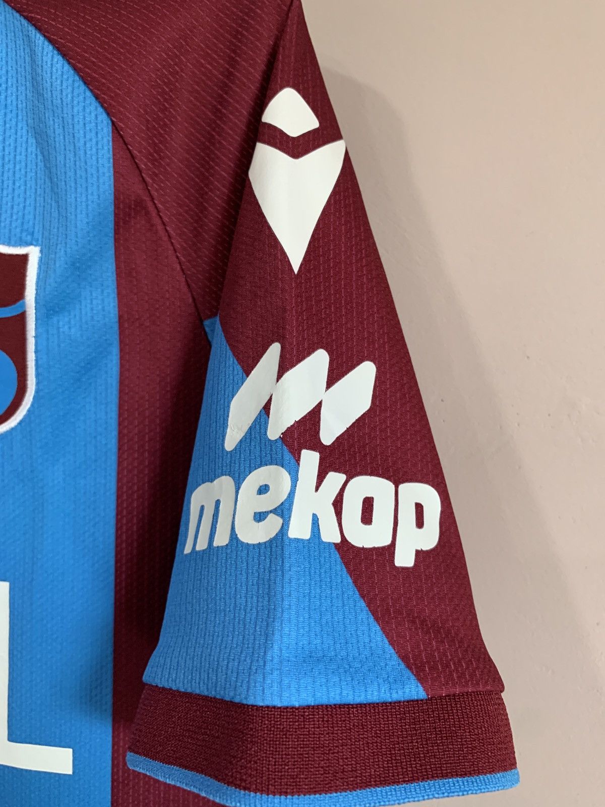 Macron Trabzonspor Home Football Shirt Macron Soccer Jersey Size S Size US S / EU 44-46 / 1 - 9 Thumbnail