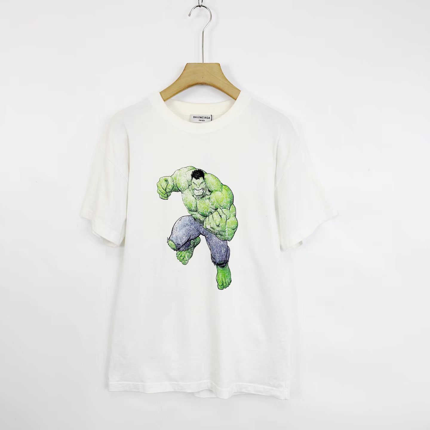Balenciaga Balenciaga White Hulk Print Short Sleeve T-Shirt K12 Size US S / EU 44-46 / 1 - 1 Thumbnail