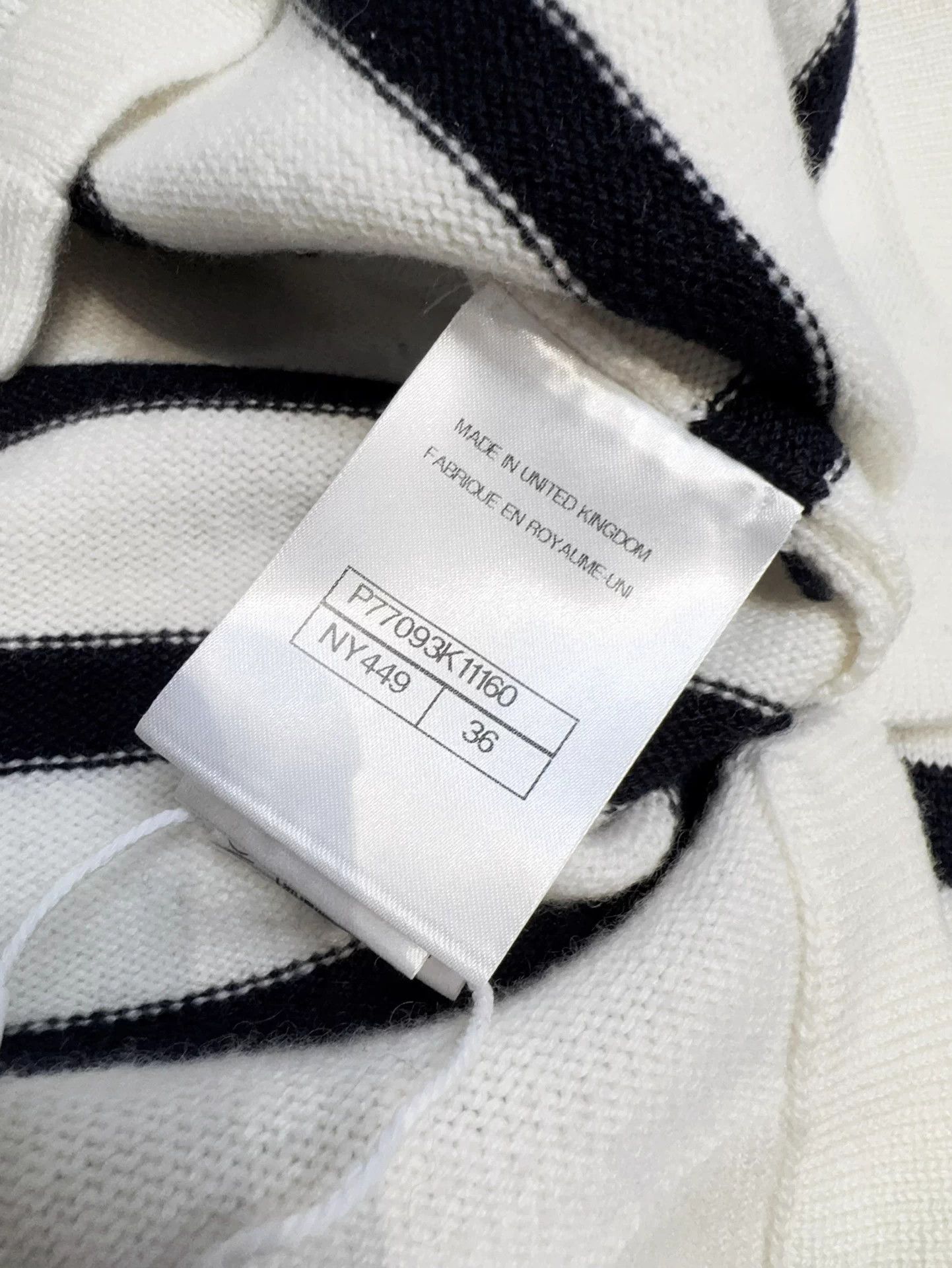 Chanel Chanel 24S Navy-Stripe Sequin Embroidered Cashmere Sweater Size XS / US 0-2 / IT 36-38 - 7 Thumbnail