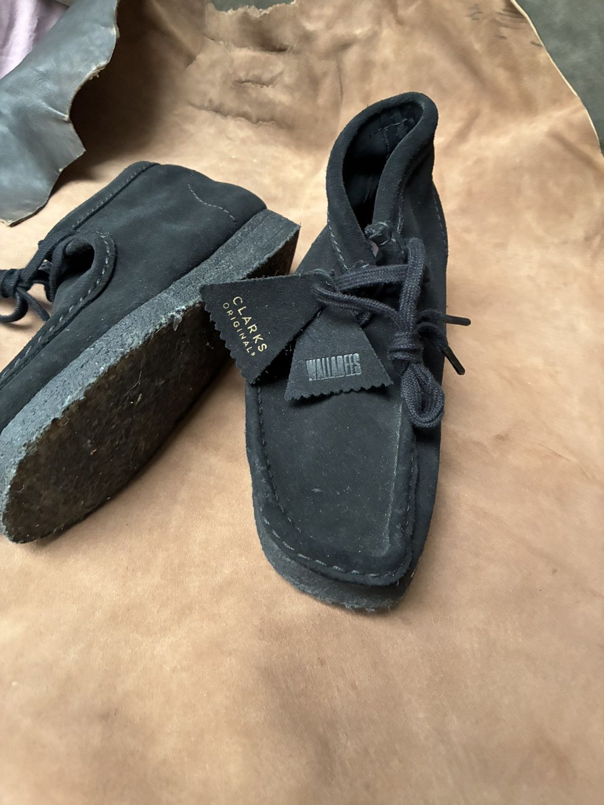 Clarks CLARKS WALLABEES made of CHARLES F.STEAD SUEDE LEATHER Size US 7 / IT 37 - 4 Thumbnail