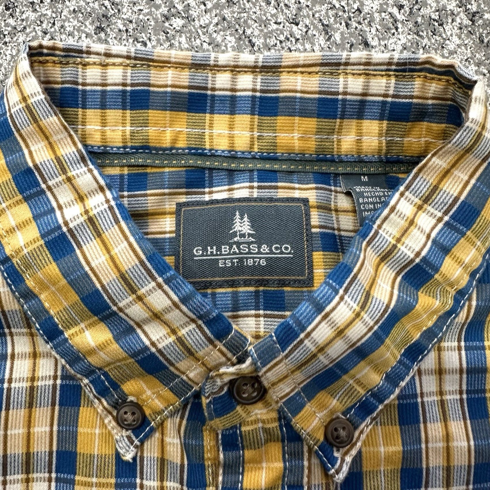 Vintage G.H. Bass & Co. Button-Down Shirt Mens M Plaid Yellow Cotton, Polyester Corded Poplin Button-Up Shirt Mens M Yellow Plaid Size US M / EU 48-50 / 2 - 3 Thumbnail