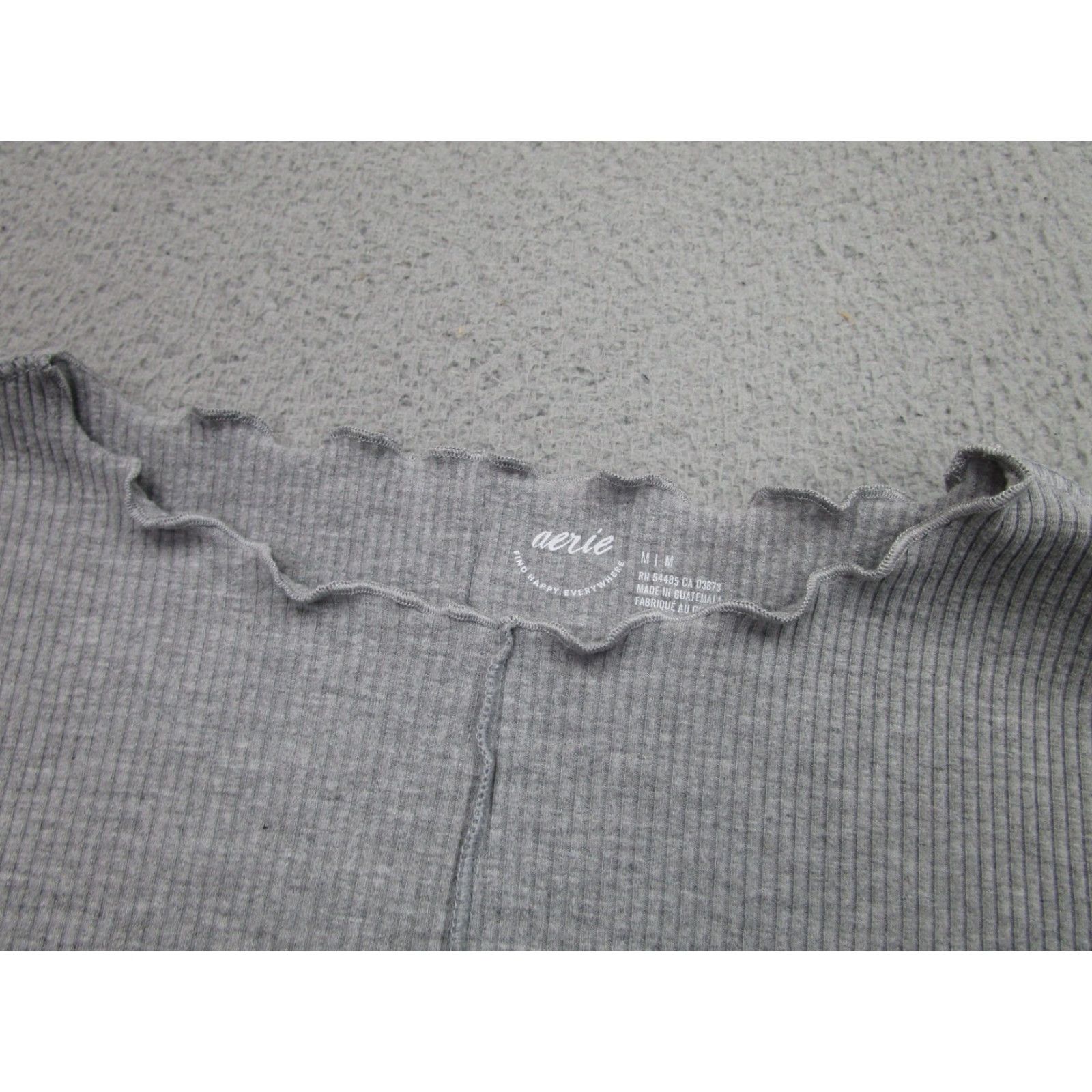 Vintage Aerie Shirt Womens M Gray Ribbed Lettuce Hem Long Sleeve Cropped Top Bella - Vintage Style Not Applicable Size M / US 6-8 / IT 42-44 - 3 Thumbnail
