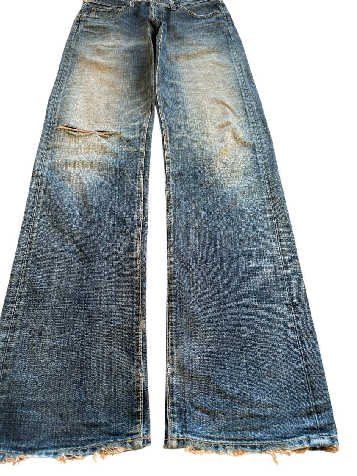 Japanese Brand Vintage Japanese Brand Rusty Mud Wash Ripped Loose Jeans Size US 31 - 7 Thumbnail