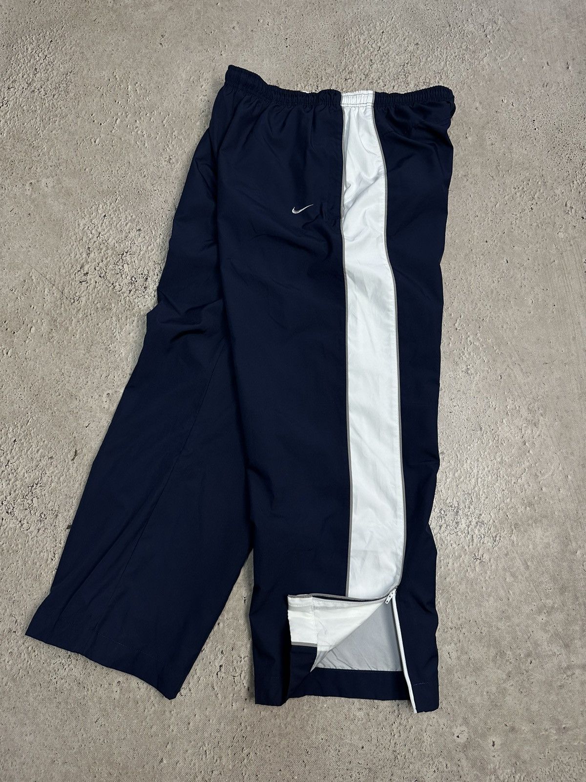 Nike × Vintage Vintage Nike Pants Nylon Y2K Drill Navy Blue Size US 33 - 6 Thumbnail