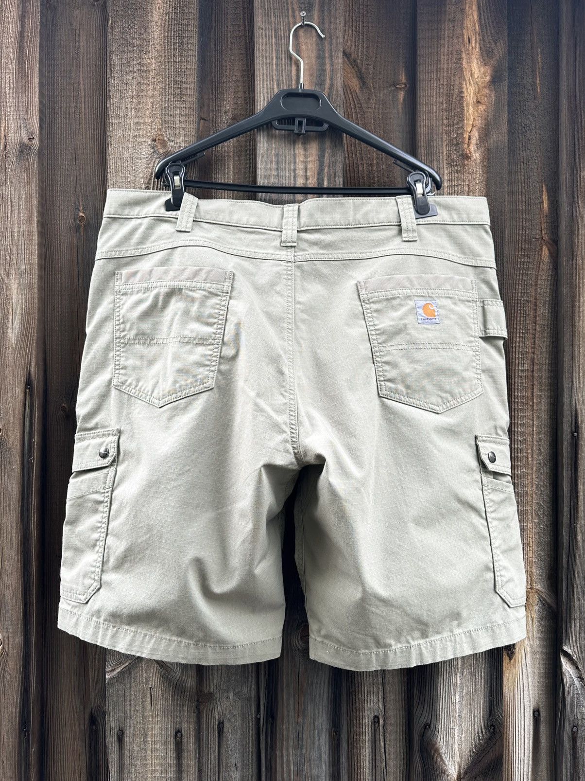 Carhartt × Vintage VINTAGE CARHARTT CARGO RELAXED FIT SHORTS Size US 42 / EU 58 - 1 Thumbnail