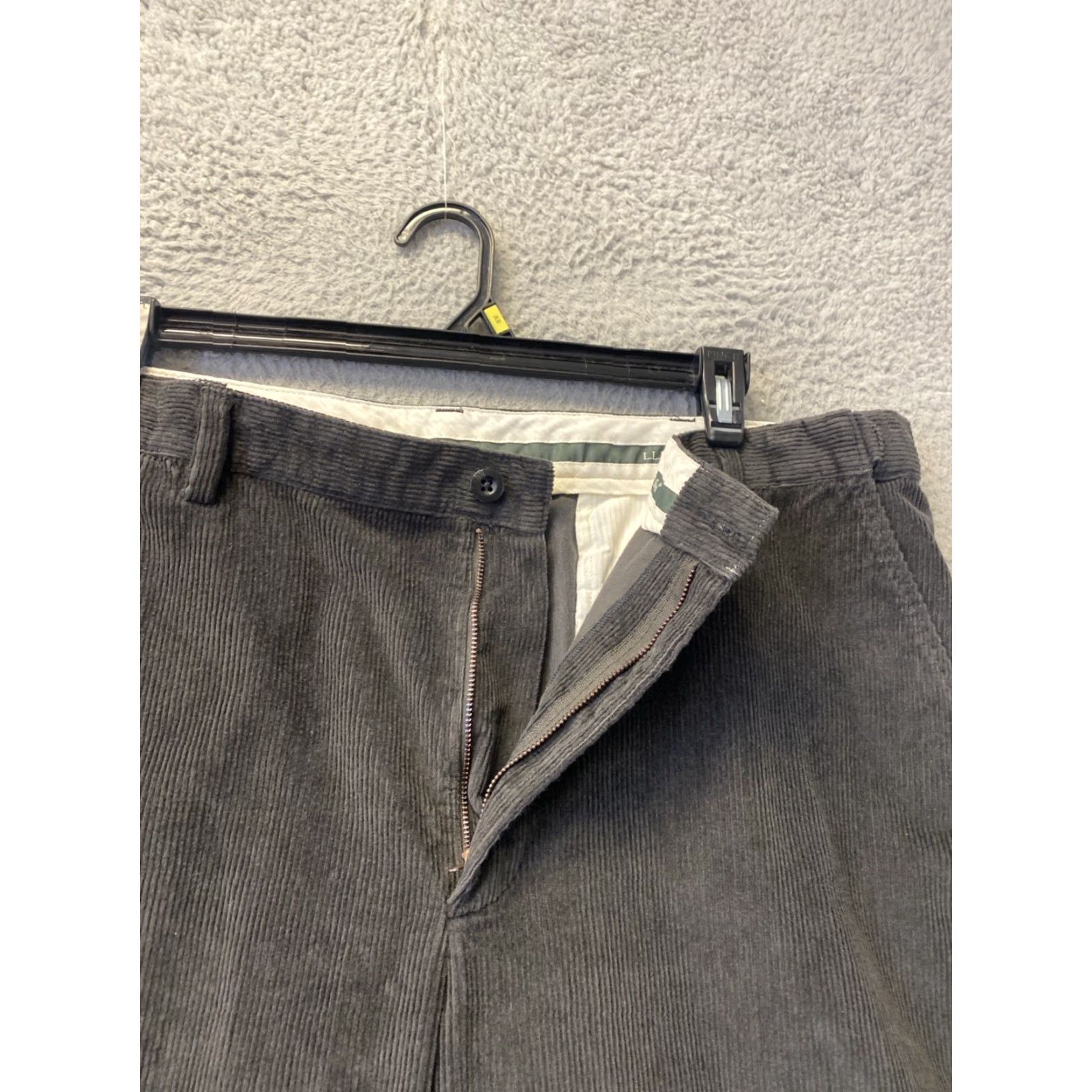 Vintage VINTAGE LL Bean Corduroy Pants Mens 40x30 Gray Classic Straight Leg Adult Regular 40 Dark Gray Vintage Outdoor/Travel Mens Size US 40 / EU 56 - 7 Thumbnail