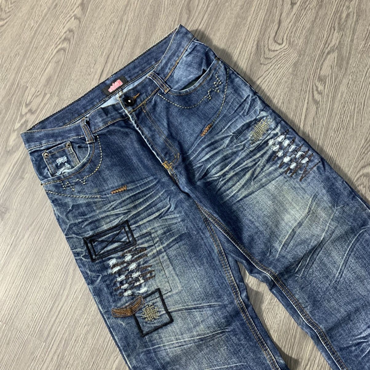 Other EDYNBURGH FADING DISTRESSED JEANS Size US 32 / EU 48 - 3 Thumbnail