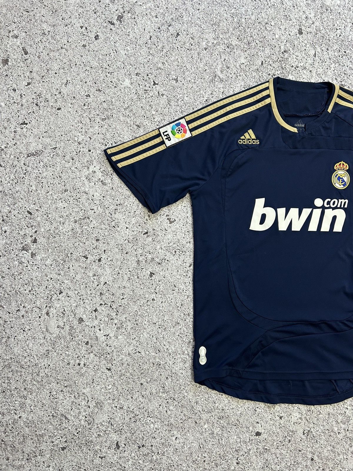 Adidas Adidas Real Madrid 2007 2008 Away Football Soccer Jersey Size US M / EU 48-50 / 2 - 4 Thumbnail