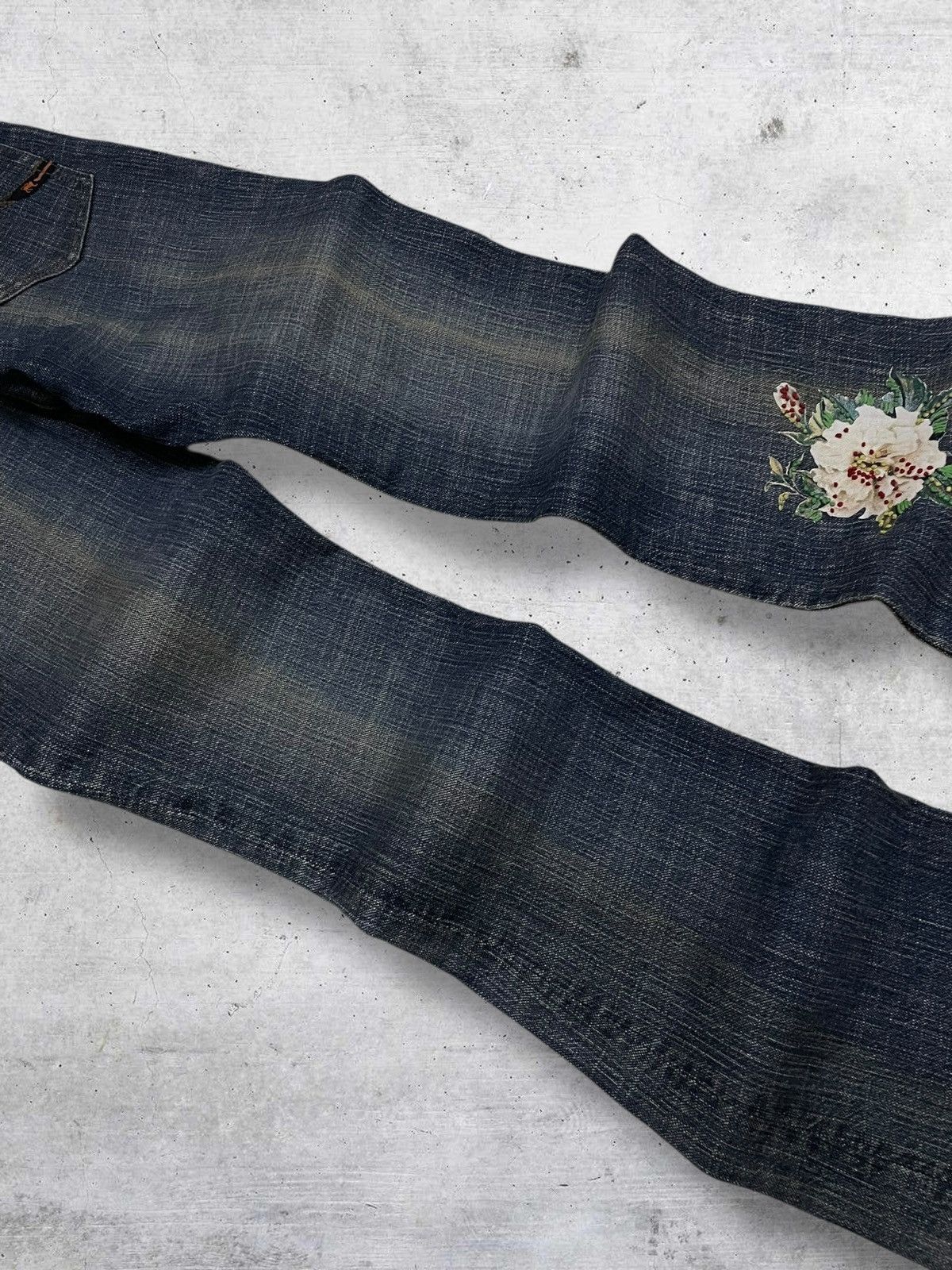 Japanese Brand VINTAGE PARASUCCO ANGEL 1990S ART WOMAN FLARED CUT DENIM Size US 28 / EU 44 - 13 Thumbnail